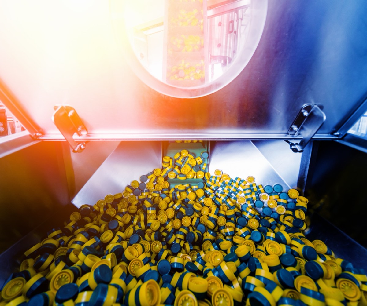 Extended-release medication capsules arranged on a pharmaceutical surface